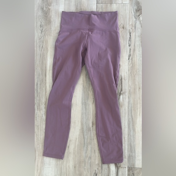 Lululemon Invigorate Leggings 25” with mesh - Picture 6 of 6